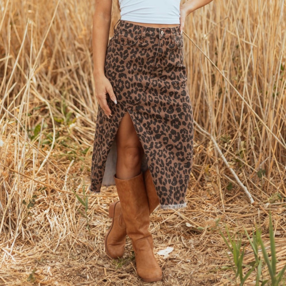Leopard Print Midi Skirt